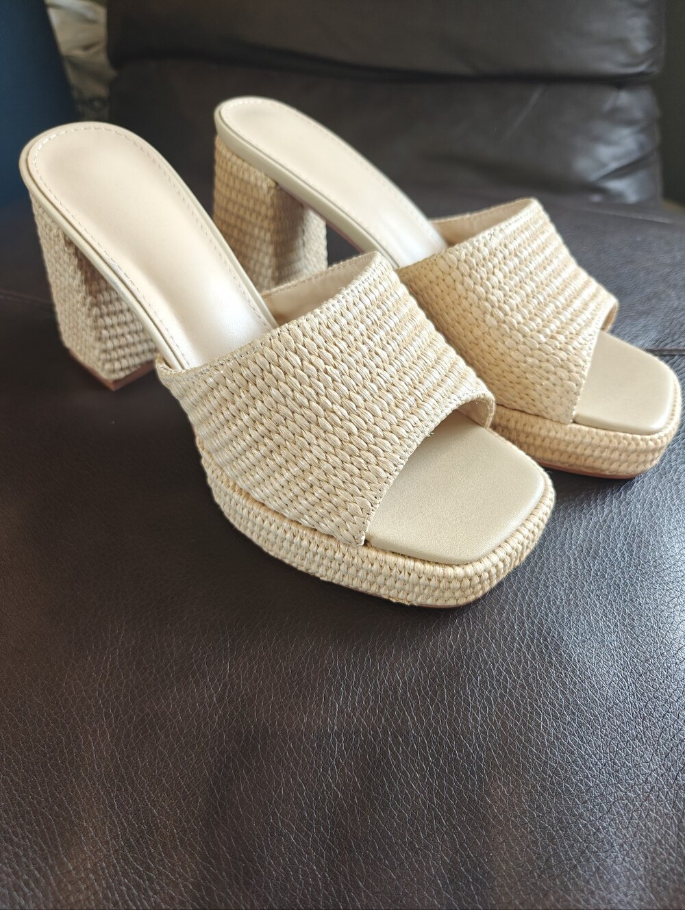 BNWOT Summer Woven Heel Cottage Core